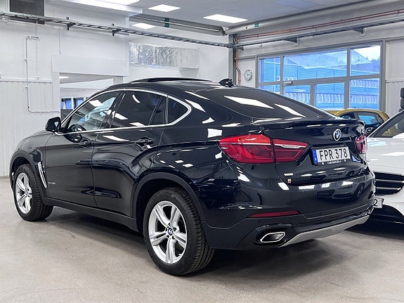 BMW X6 3 of 26