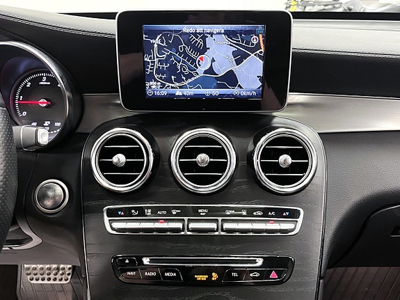 Mercedes-Benz GLC220 d 21 of 26