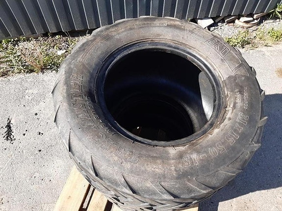 BKT Däck 31x15,5-15 2 of 2