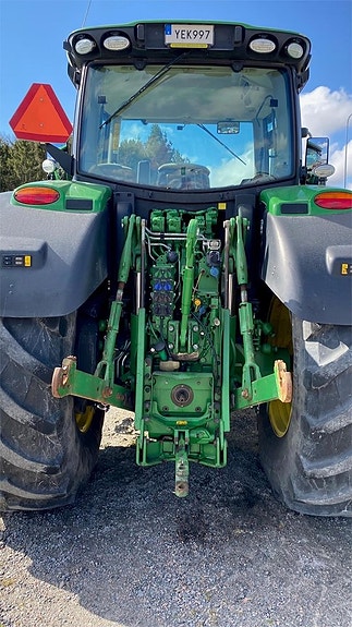 John Deere 6215R AP TRAKTOR FR.LYFT 2 of 6