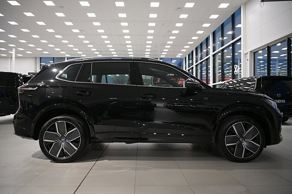 Volkswagen Tiguan 6 of 29