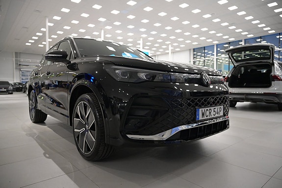 Volkswagen Tiguan 4 of 29