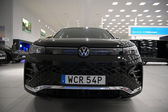 Volkswagen Tiguan 3 of 29