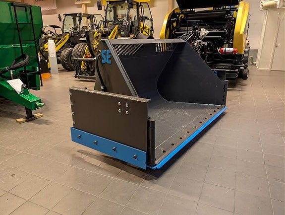 SE EQUIPMENT KLAFFSKOPA 3,5M3 B2600