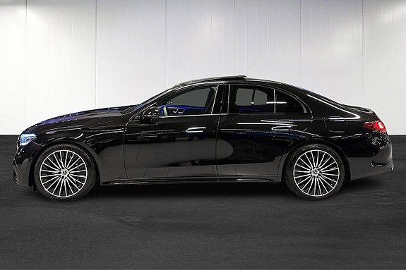 Mercedes-Benz E300 de 7 of 25
