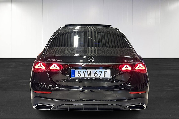 Mercedes-Benz E300 de 6 of 25