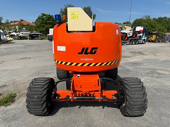 JLG 510AJ Vikbomslift – 17,8 m – 4x4 – Nybesiktigad – 2015 7 of 9