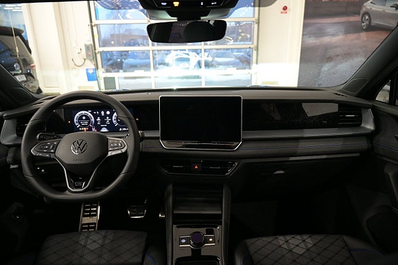 Volkswagen Tayron 12 of 30