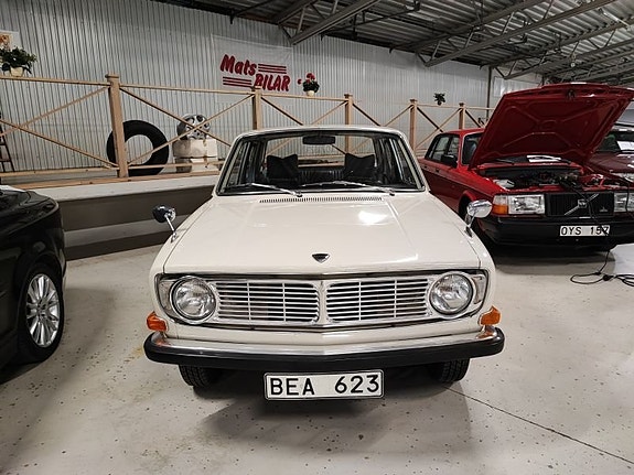 Volvo 144 2 of 5
