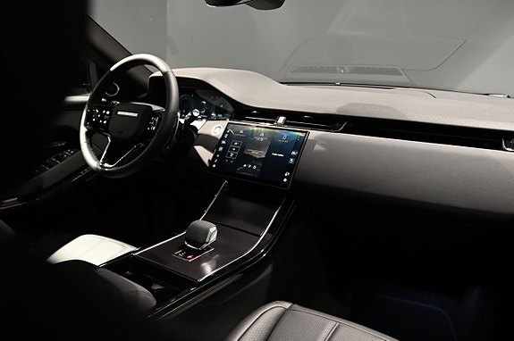 Land Rover Range Rover Evoque 15 of 26