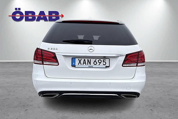 Mercedes-Benz E250 5 of 5