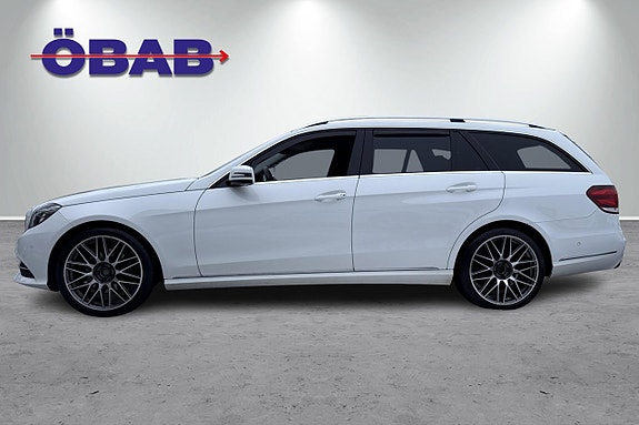 Mercedes-Benz E250 4 of 5