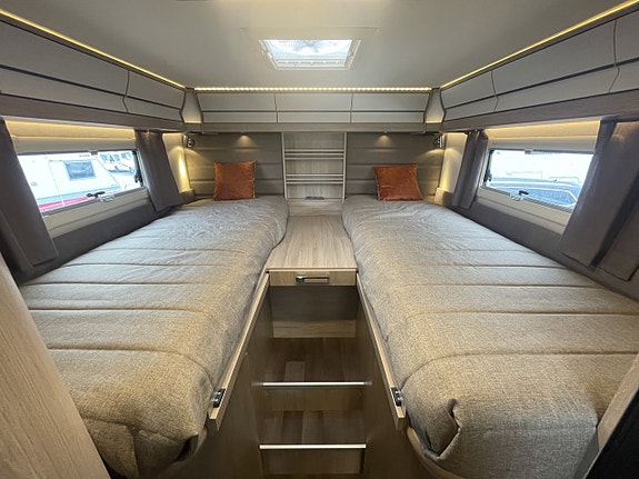 Kabe TRAVEL MASTER Classic 740 LGB 17 of 20