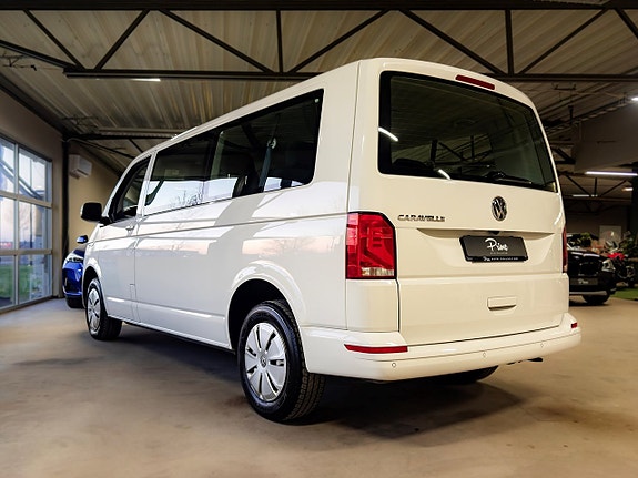 Volkswagen Caravelle 7 of 25