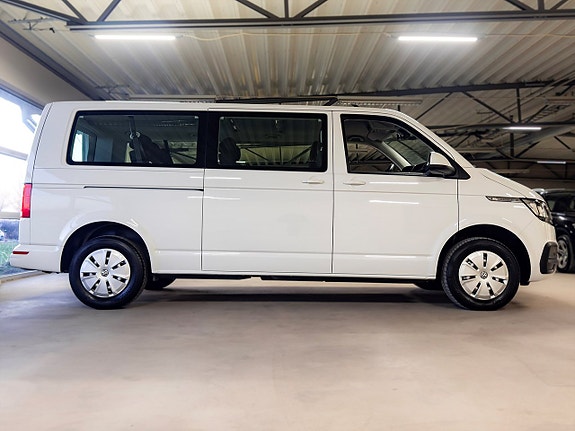 Volkswagen Caravelle 2 of 25