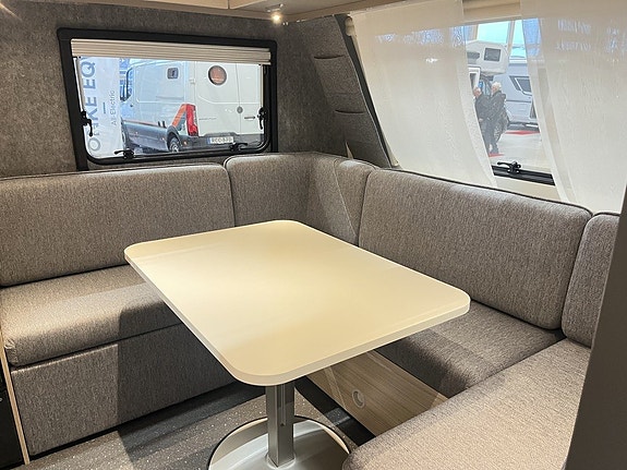 Adria ALTEA 502 UL (60 Year Edition+Långbäddar+Golvvärme) 9 of 24