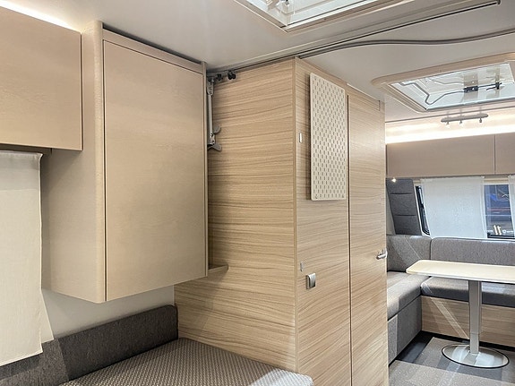 Adria ALTEA 502 UL (60 Year Edition+Långbäddar+Golvvärme) 17 of 24