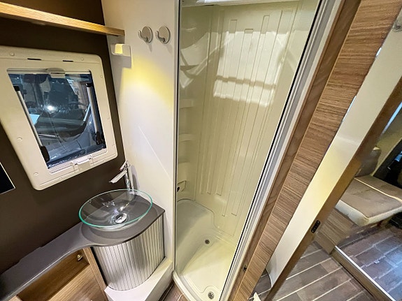 Adria Matrix Supreme 687 SL /ALDE/Solcell/Taksäng/Kedja/5 bältad/ 17 of 25