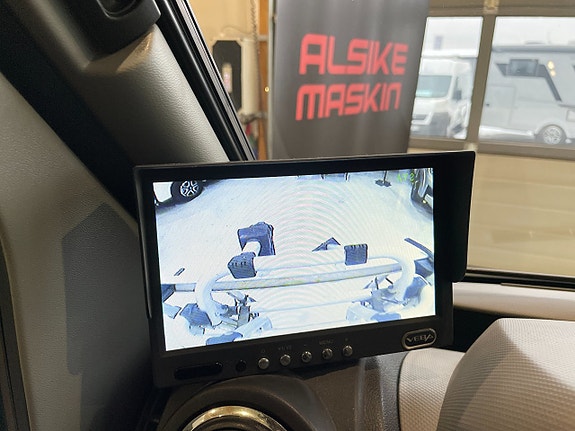 Adria Matrix Supreme 687 SL /ALDE/Solcell/Taksäng/Kedja/5 bältad/ 23 of 25