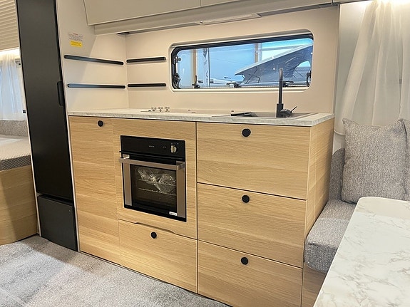 Adria ADORA 663 UT (ALDE+Pluspaket+Boogie+Golvvärme) 13 of 28