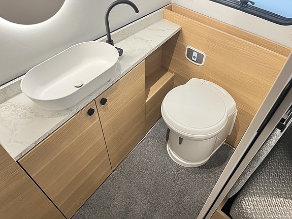 Adria ADORA 663 UT (ALDE+Pluspaket+Boogie+Golvvärme) 20 of 28