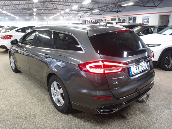 Ford Mondeo 4 of 5