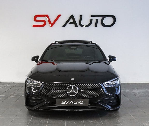 Mercedes-Benz CLA200 2 of 5