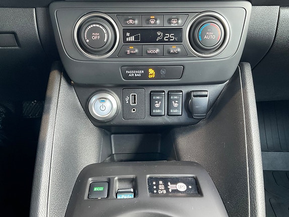 Nissan Leaf 15 of 15