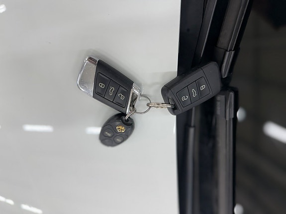 Volkswagen Passat 9 of 29
