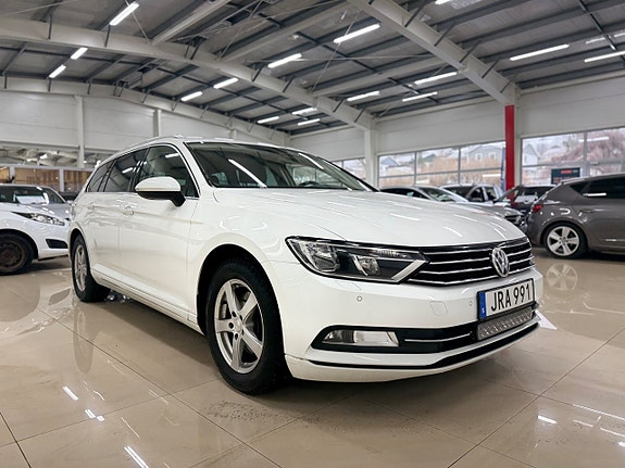 Volkswagen Passat 7 of 29