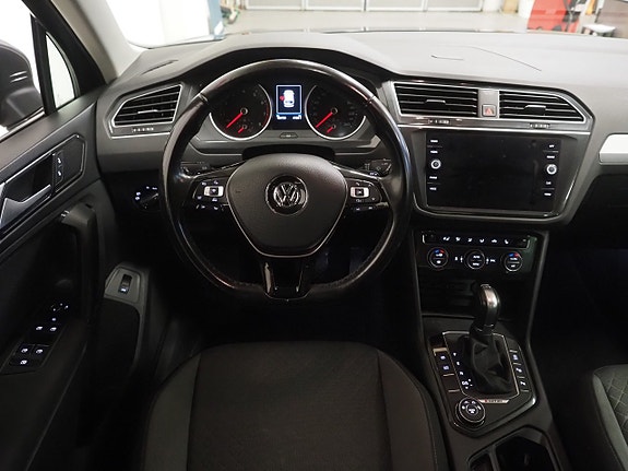 Volkswagen Tiguan 13 of 27