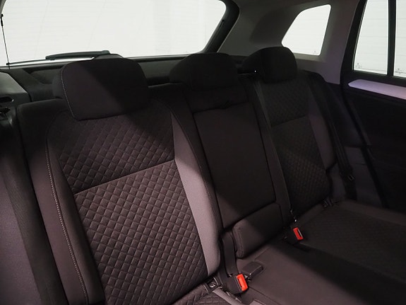 Volkswagen Tiguan 18 of 27
