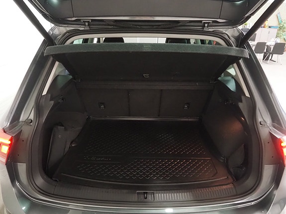 Volkswagen Tiguan 17 of 27