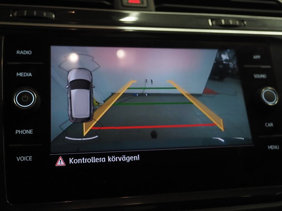 Volkswagen Tiguan 19 of 27
