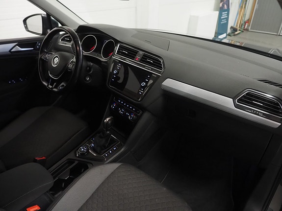 Volkswagen Tiguan 11 of 27