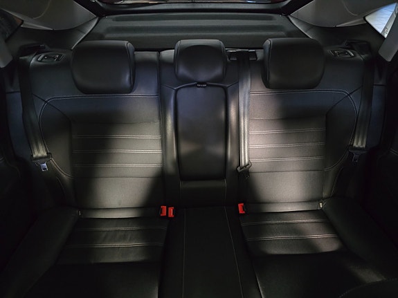 Ford Mondeo 21 of 28