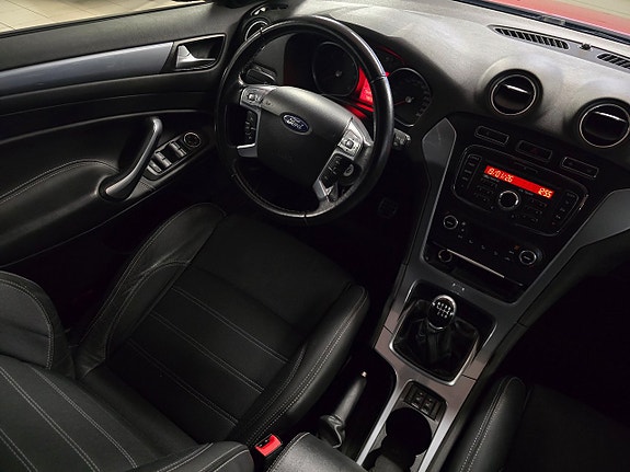 Ford Mondeo 11 of 28