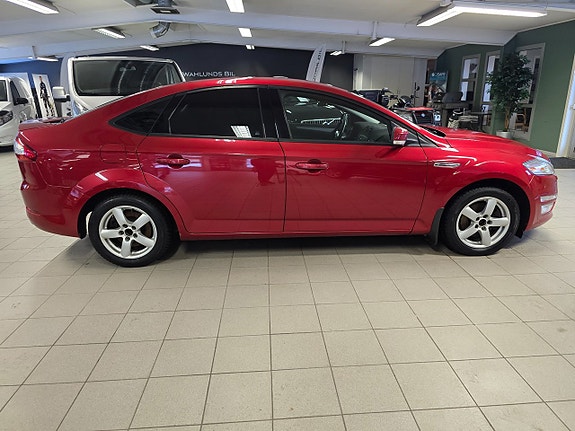 Ford Mondeo 19 of 28
