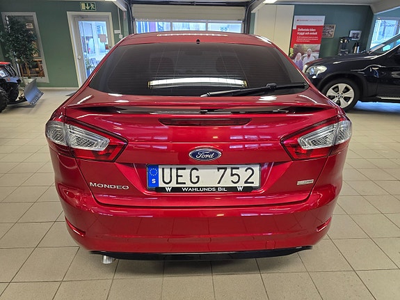 Ford Mondeo 16 of 28