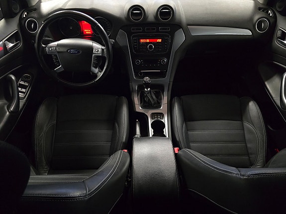 Ford Mondeo 8 of 28