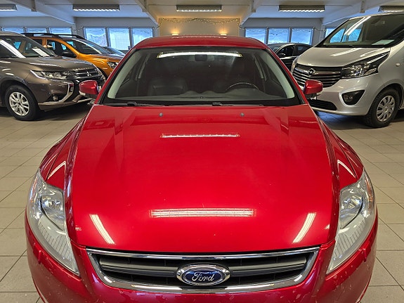 Ford Mondeo 26 of 28