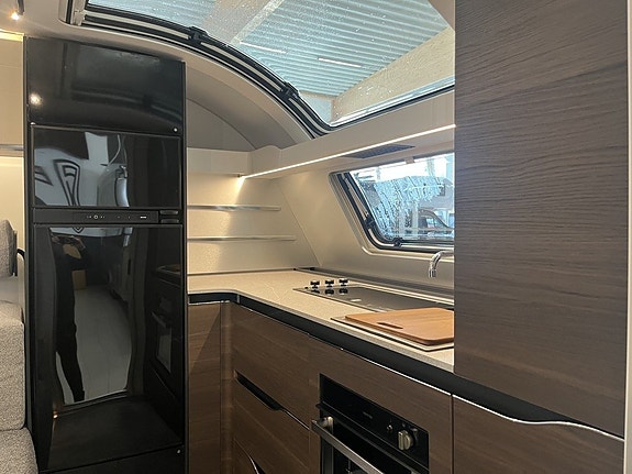 Adria ALPINA 903 HT (PÅ PLATS+ALDE+Micro+Ugn) 12 of 28