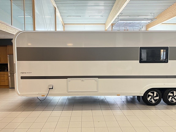 Adria ALPINA 903 HT (PÅ PLATS+ALDE+Micro+Ugn) 4 of 28