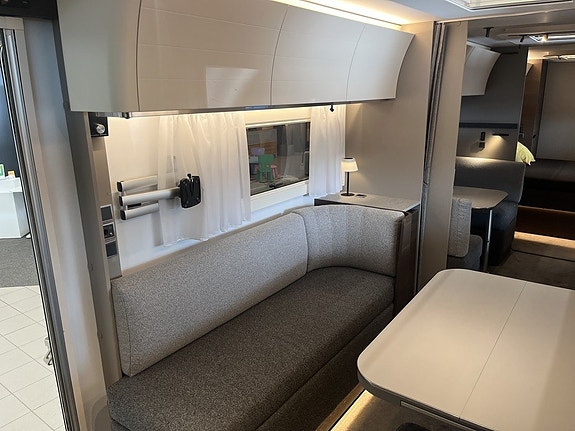 Adria ALPINA 903 HT (PÅ PLATS+ALDE+Micro+Ugn) 16 of 28
