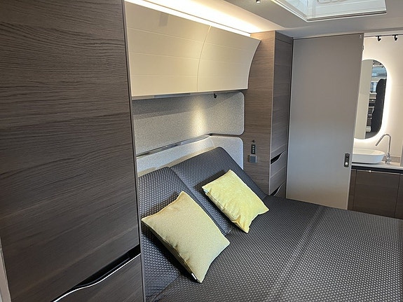 Adria ALPINA 903 HT (PÅ PLATS+ALDE+Micro+Ugn) 22 of 28