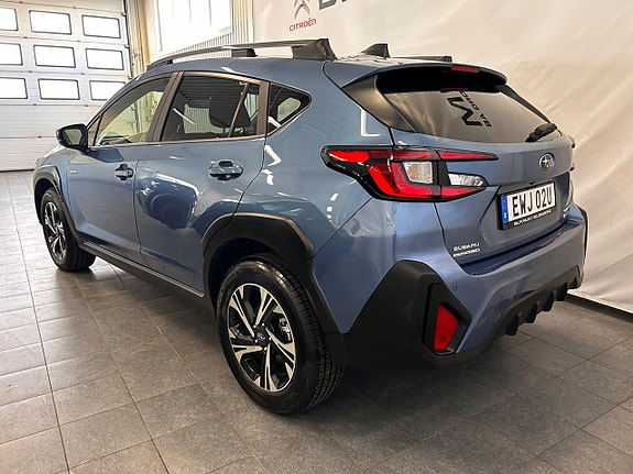 Subaru Crosstrek 3 of 5