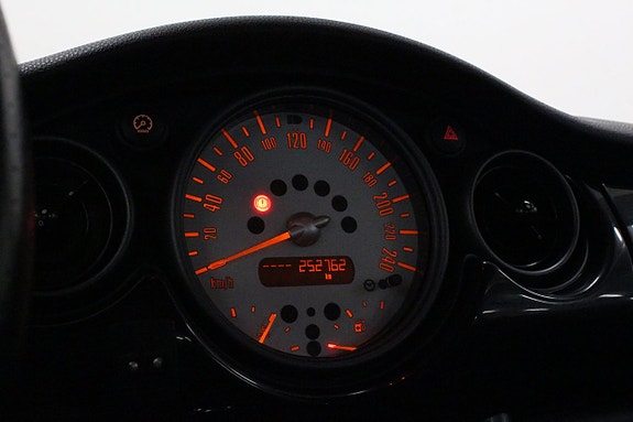 MINI One 15 of 17