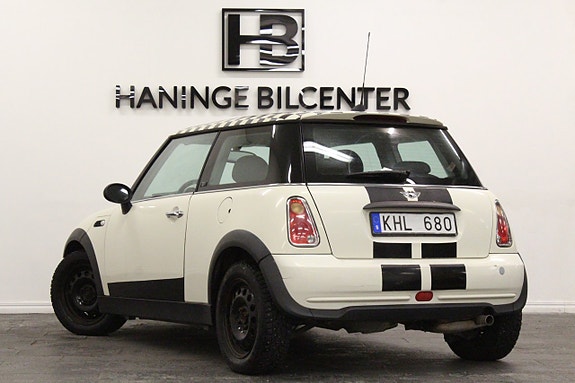 MINI One 7 of 17