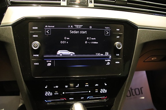 Volkswagen Passat 15 of 16