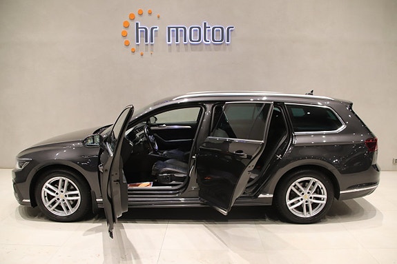 Volkswagen Passat 5 of 5